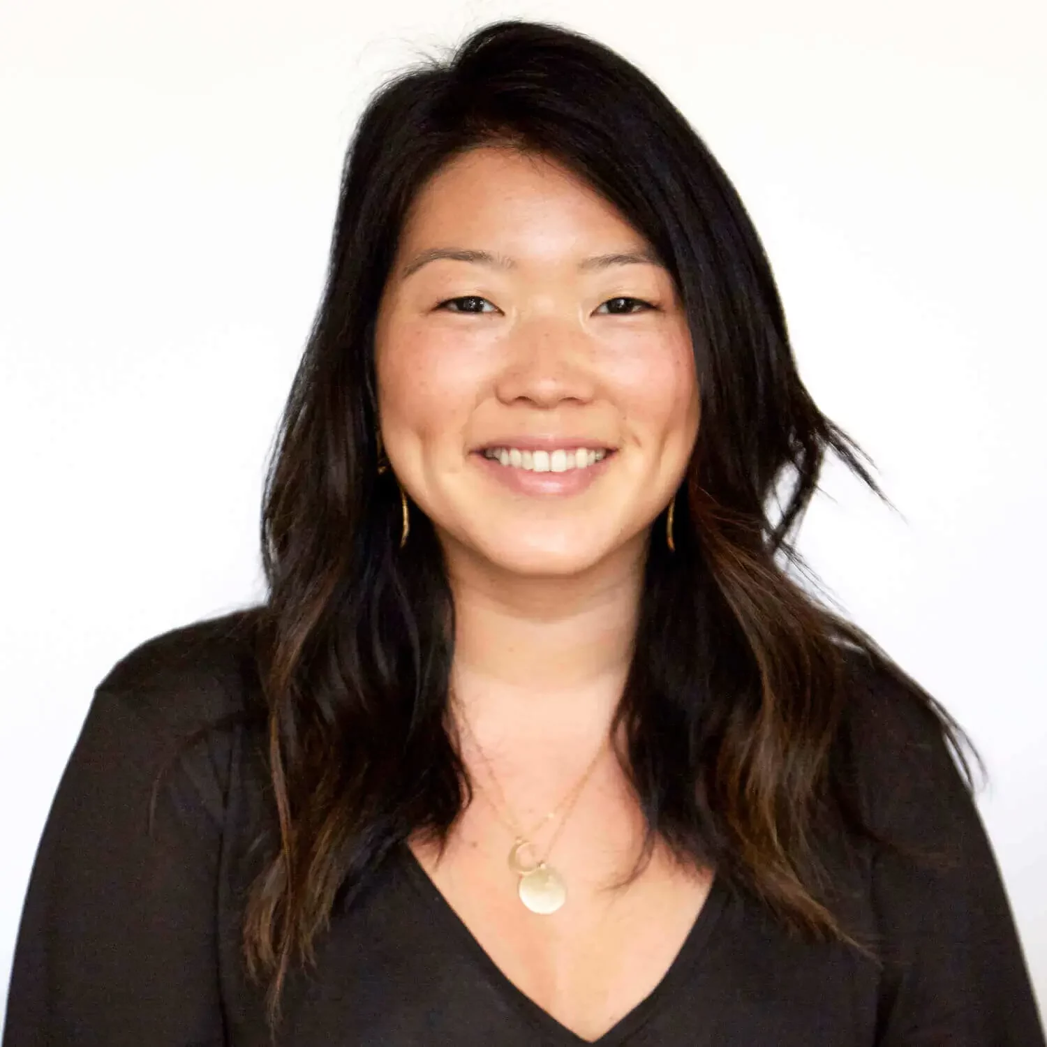 Angie Uh_0279 (1) (1) (1) (1) Angie headshot